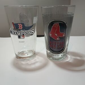 Boston Red Sox MLB Pint Glass Lot - 2013 World Series Champions & Logo Glass